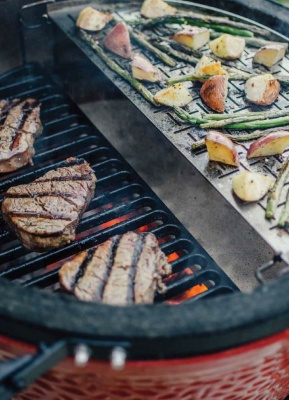 Kamado Joe Classic Joe Red™